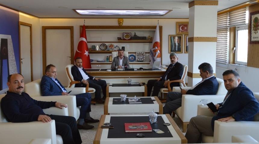 Başkan &Ouml;zdemir: &ldquo;Ayrımız, gayrımız yok&rdquo;