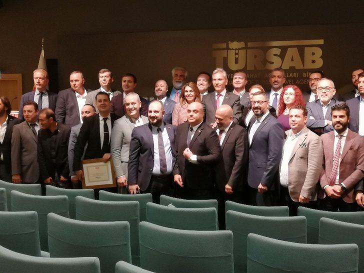 Rıza Perçin mazbatasını aldı G2