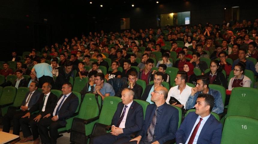 Ahika’dan Meslek Lisesi öğrencilerine konferans