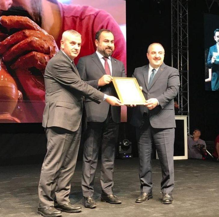 Fındıkoğlu, Siyez Bulguru ve Taş Baskının tescil belgelerini aldı G3