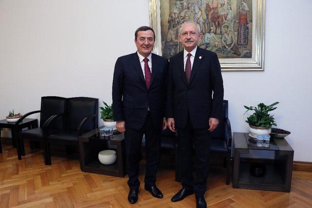 Başkan Batur’dan Kılıçdaroğlu’na sürpriz ziyaret