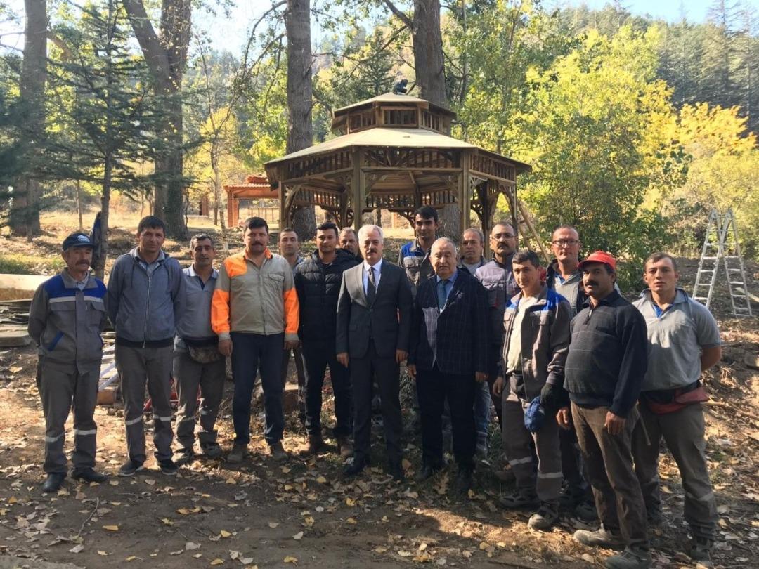 Eşsiz doğal g&uuml;zelliğe sahip Milas Mesireliği&rsquo;nde d&uuml;zenleme &ccedil;alışmaları