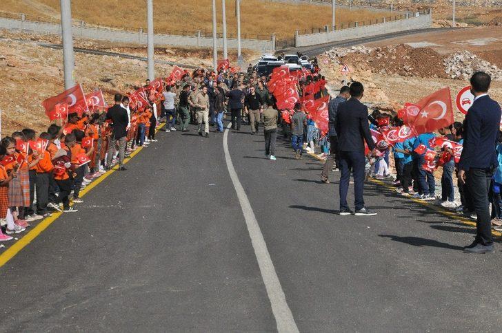 Şırnak'ta şehit 5 güvenlik korucusu için anıt G2