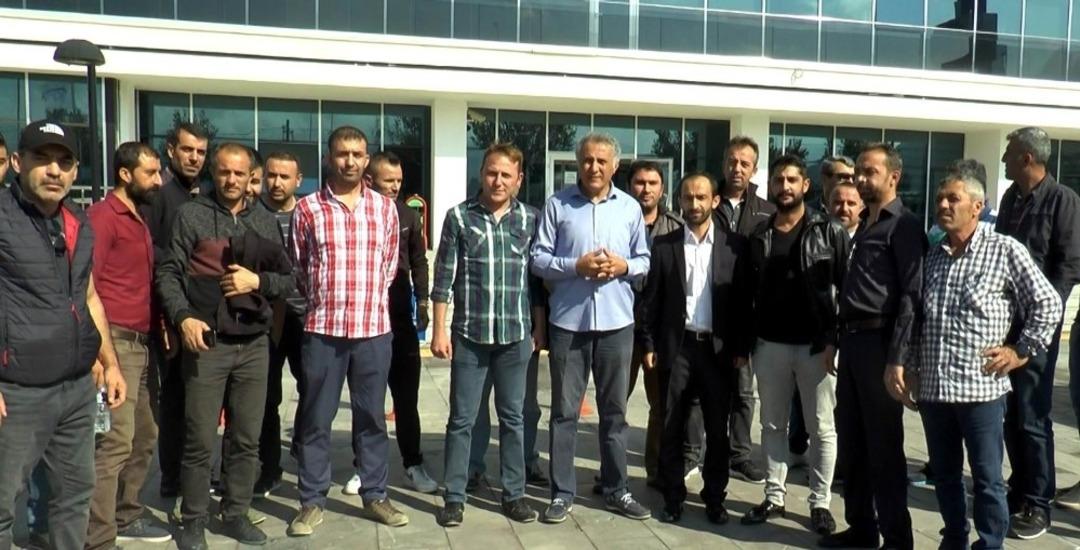 Bina g&ouml;revlileri iş garantisi istiyor