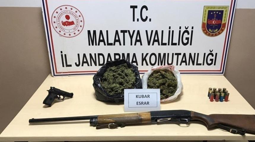 Malatya’da 1 kilo 200 gram esrar yakalandı