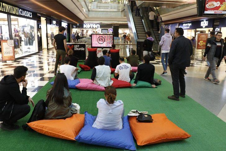 Üniversiteliler 67 Burda’da Play-Station turnuvasında buluştu G1