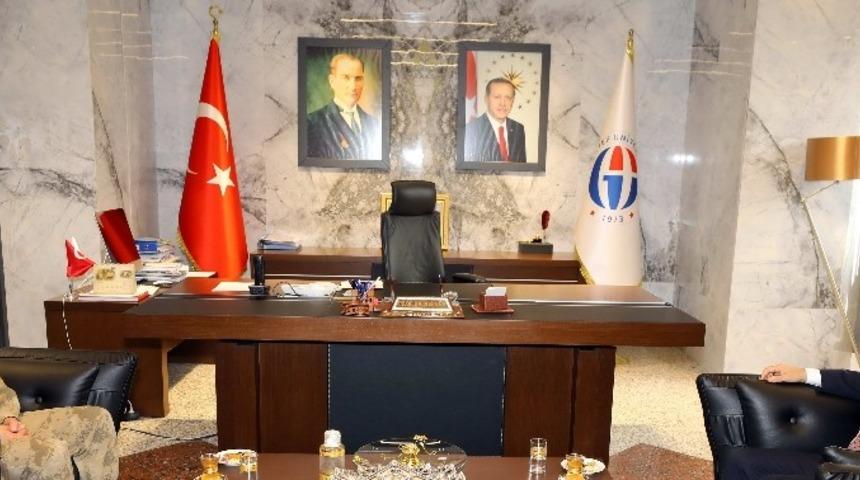 Jandarma Alay Komutanı Bekmez&rsquo;den Rekt&ouml;r G&uuml;r&rsquo;e ziyaret