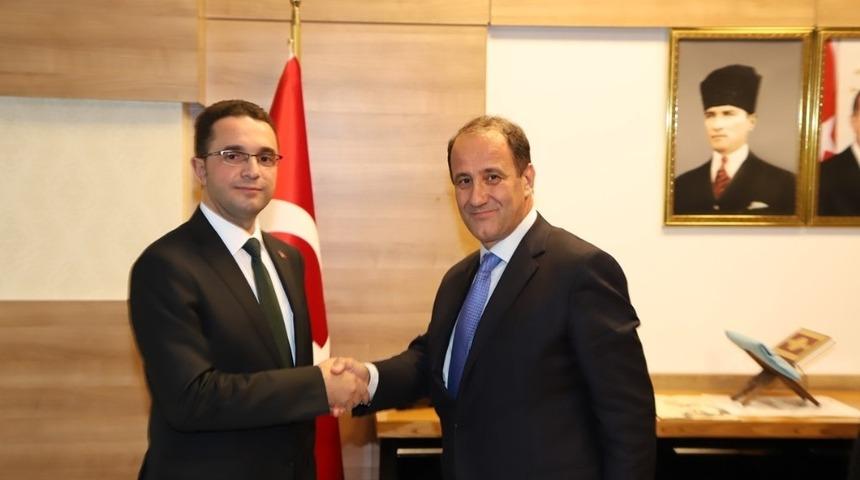 HSK &uuml;yesi Mehmet Akif Ekinci&rsquo;den Kaymakam Sinanoğlu&rsquo;na ziyaret