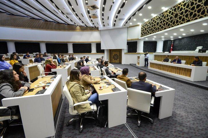 Başkan Kavuş, geleceğin inşaat mühendislerini ağırladı G3