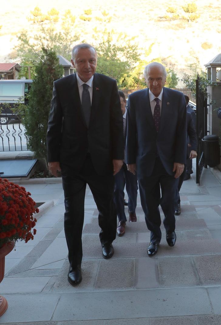 Cumhurbaşkanı Erdoğan, Bahçeli'yi ziyaret etti G3