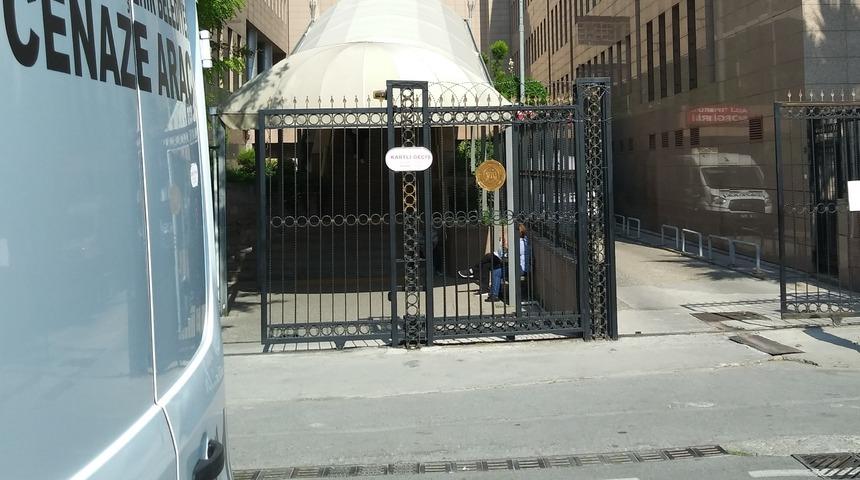 İzmir'de zayıflamak için yağ aldırma ameliyatı geçiren adam hayatını kaybetti!