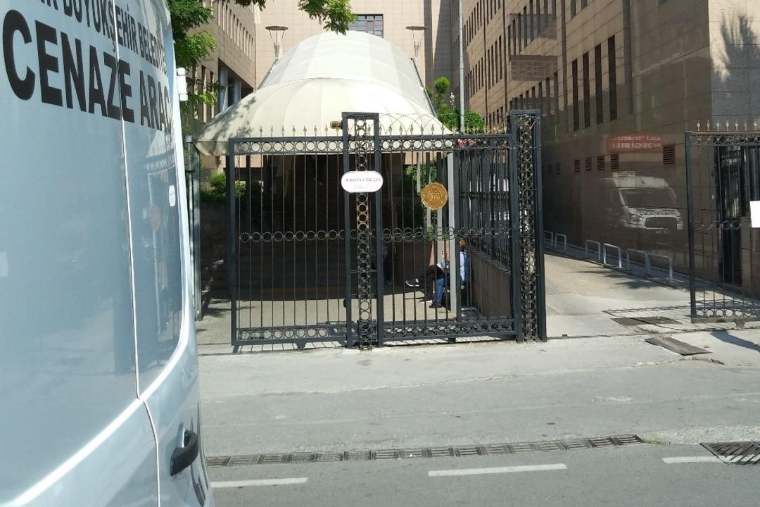 Aydınlı şahıs, İzmir&rsquo;de yağ aldırma ameliyatından sonra hayatını kaybetti