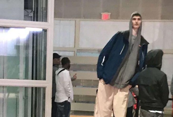 17 yaşındaki Basketbolcu Robert Bobroczky'nin boyu görenleri şaşkına çeviriyor! G2