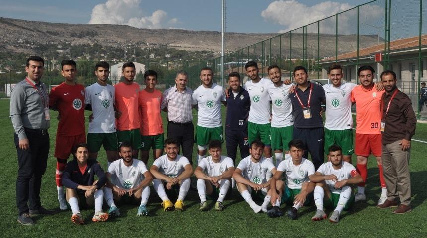Kayseri Şekerspor gençlerle coşuyor