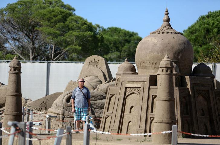 Kumdan heykeller kış boyu açık G5