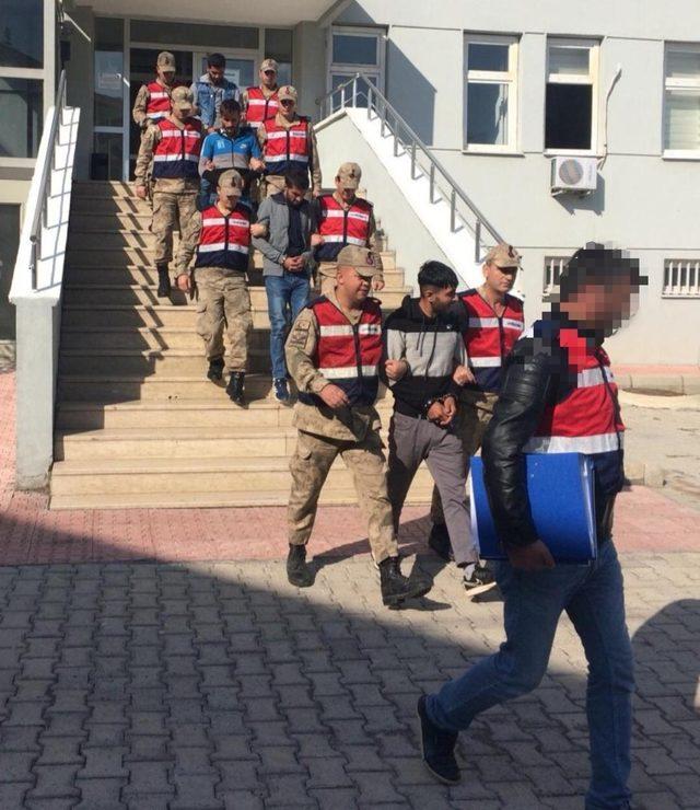 Elazığ merkezli 2 ilde uyuşturucu operasyonu: 6 tutuklama 1
