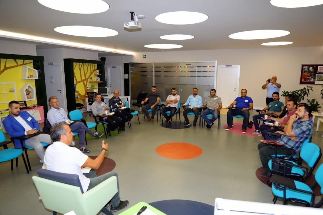 Baba adayları grup &ccedil;alışmasına katıldı