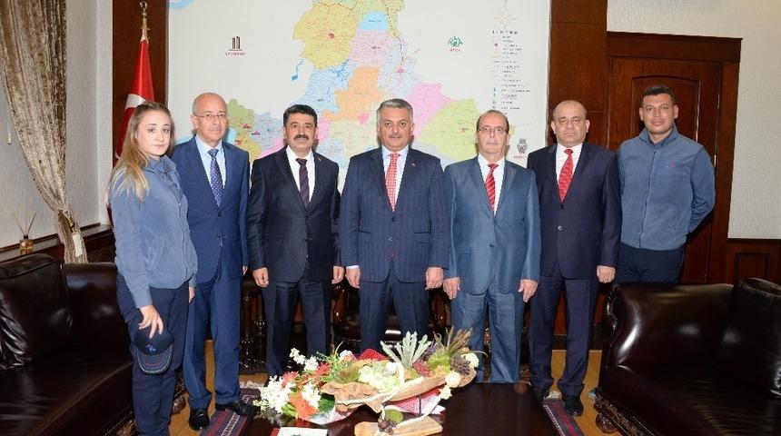 PTT &ccedil;alışanları Vali Yazıcı&rsquo;yı ziyaret etti