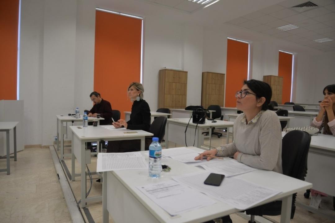 Başkan Yardımcısı Subaşı &ouml;ğrencilerin projeleri hakkında bilgi aldı