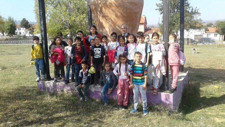 Minik öğrenciler çömlekçiliğe soyundular G3