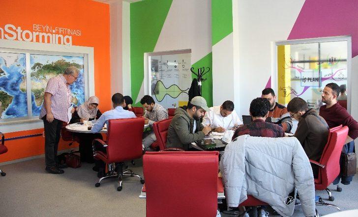 Filistinli Girişimciler Erciyes Teknopark’ta Eğitim Almaya Devam Ediyor G2