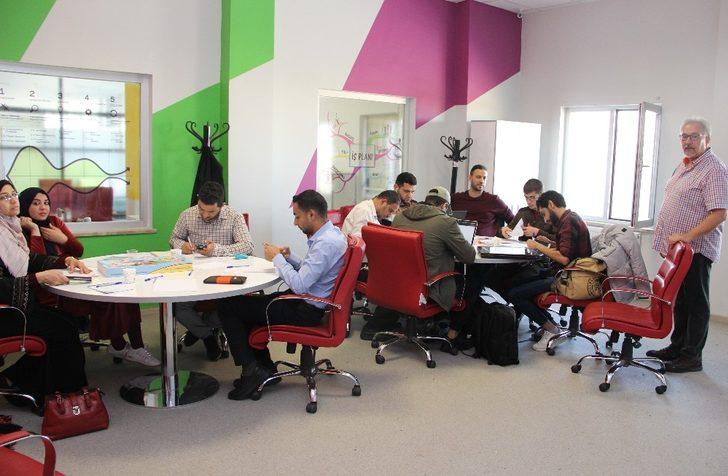 Filistinli Girişimciler Erciyes Teknopark’ta Eğitim Almaya Devam Ediyor G3