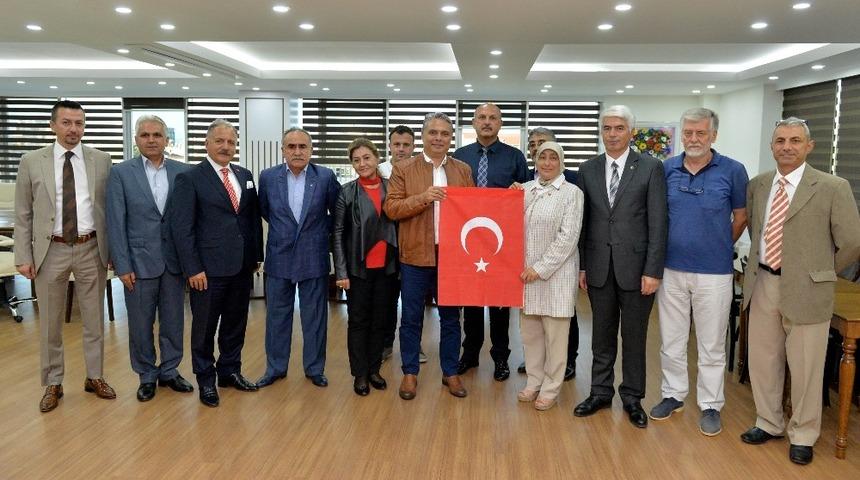 Başkan Uysal, şehit aileleriyle buluştu