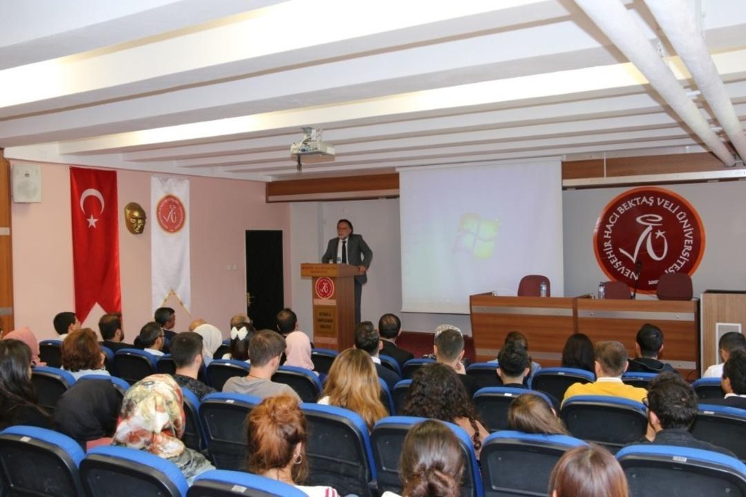 NEV&Uuml; Rekt&ouml;r Yardımcısı Prof. Dr. &Ouml;zensel &lsquo;Medeniyet Tasavvuru&rsquo; &uuml;zerine konuştu