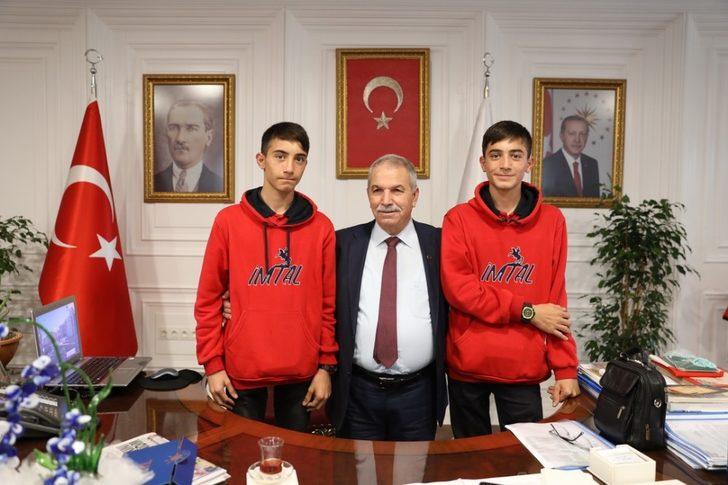 İlkadım’dan eğitime destek G4