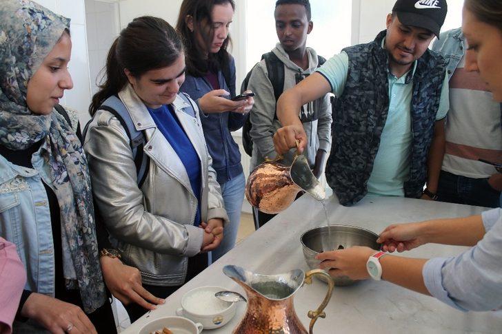 Trakya Üniversitesinin uluslararası öğrencileri Osmanlı Mutfağıyla tanıştı G4