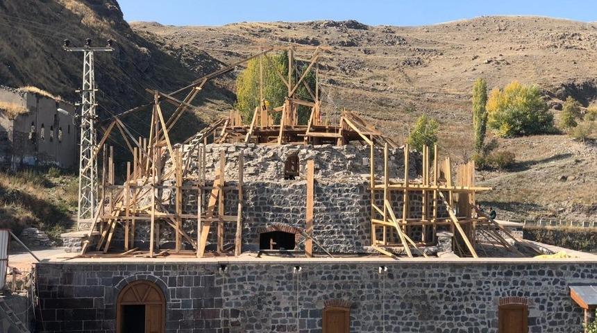 Kars&rsquo;ta Mazlumağa Hamamı&rsquo;nın restorasyon &ccedil;alışmaları s&uuml;r&uuml;yor