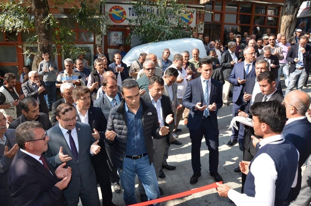 Hukuk b&uuml;rosu dualarla a&ccedil;ıldı