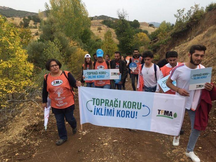 TEMA gönüllülerinden toprağa saygı yürüyüşü G2