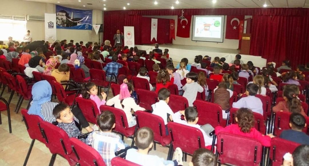 Siirt&rsquo;te &ouml;ğrencilere gıda hijyeni ve g&uuml;venirliği eğitimi verildi