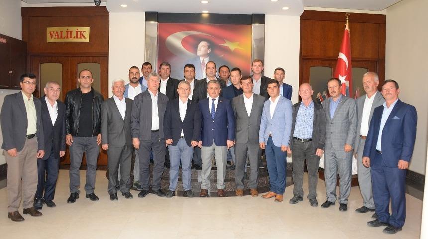 Vali Yazıcı, Bigadi&ccedil;&rsquo;li muhtarları ağırladı