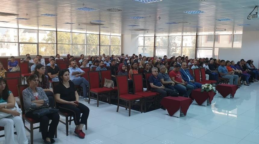 &Ouml;ğretmen ve ailelere bağımlılık eğitim semineri verildi