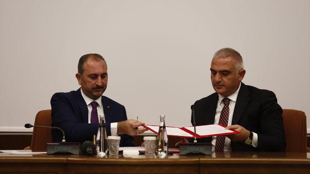 Bakan Gül: 1'inci Yargı Paketi yürürlüğe girdi