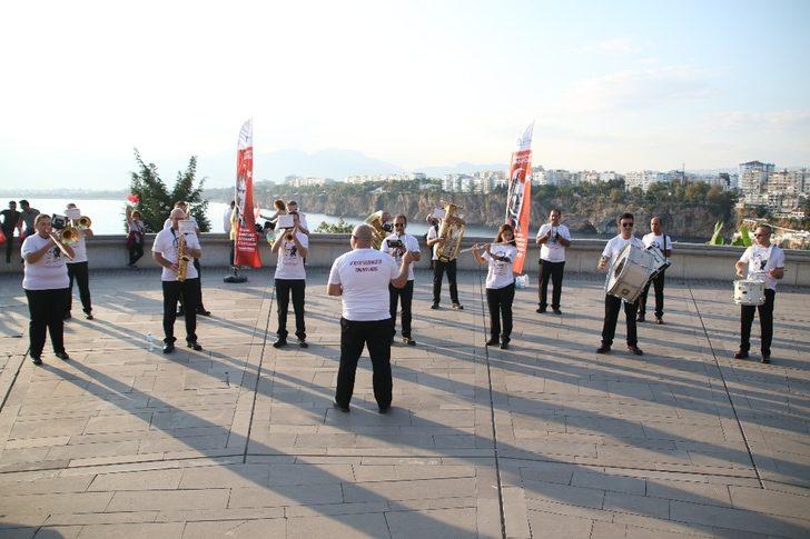 Cumhuriyet Bandosu’ndan coşkulu konserler G4