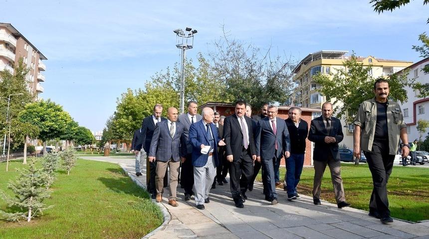 Başkan  G&uuml;rkan İn&ouml;n&uuml; B&ouml;lge Parkında inceleme yaptı