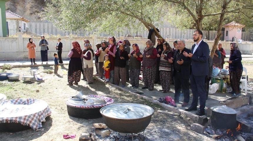 Isparta&rsquo;da vatandaşlar yağmur duasına &ccedil;ıktı