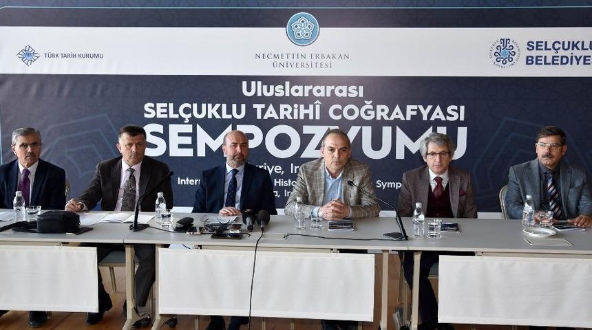 Sel&ccedil;uklu Belediye Başkanı Ahmet Pekyatırmacı: &ldquo;B&uuml;y&uuml;k bir medeniyetin izlerini taşıyoruz&rdquo;