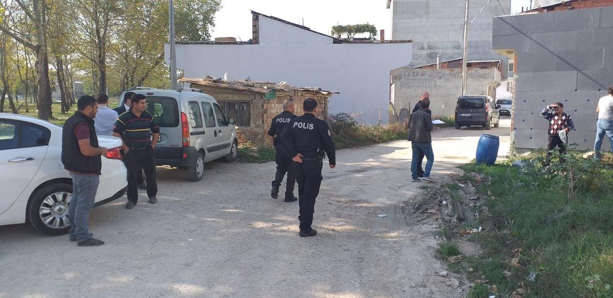 Bursa'da &ccedil;&ouml;p bidonu yayına bırakılan &ccedil;antadan 3 g&uuml;nl&uuml;k bebek &ccedil;ıktı