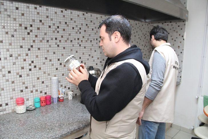Isparta’da gıda üretim ve satışı yapan işletmelerle okul kantini denetimi G5