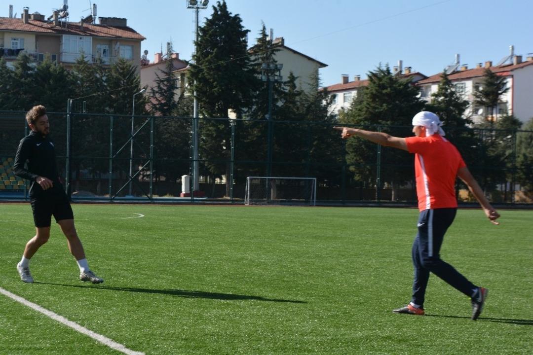 Isparta 32 Spor&rsquo;dan, sentetik sahada Sarayk&ouml;yspor ma&ccedil;ı provası