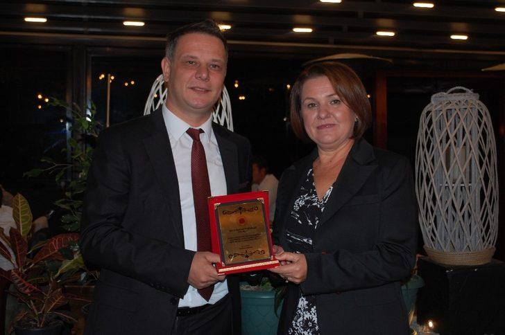 Malkara Adliyesi veda yemeğinde buluştu G3