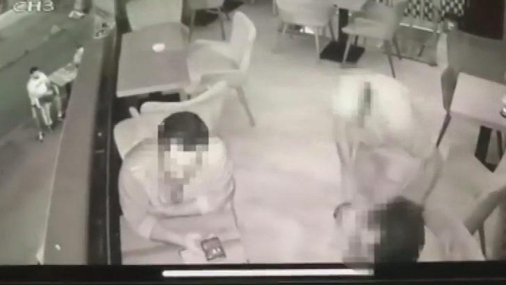 Fatih'te kafedeki uyuşturucu pazarlığı kamerada  G2