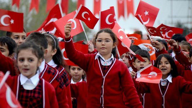 29 Ekim resmi tatil mi? 28 Ekim yarın gün mü? 29 Ekim Cumhuriyet Bayramı resmi tatili hakkında bilgiler