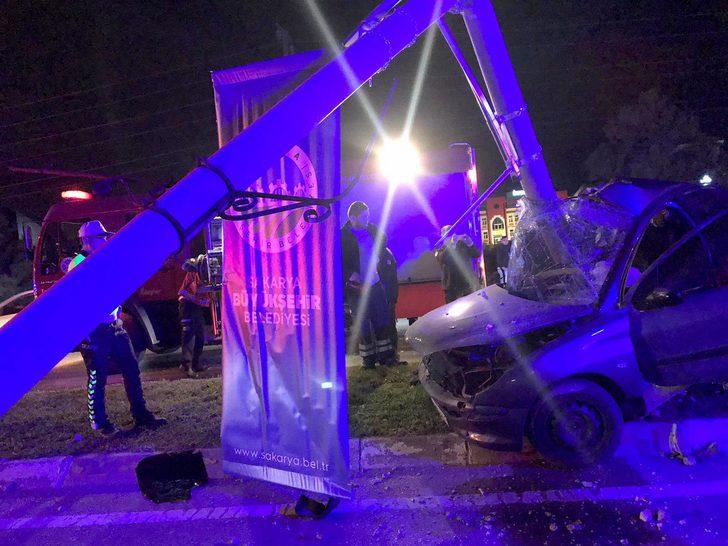 Akılalmaz kaza! Ok gibi saplandı G2