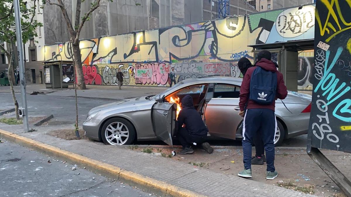 Şili&rsquo;de &lsquo;ulaşıma zam&rsquo; protestoları: 18 &ouml;l&uuml;, 150'den fazla yaralı