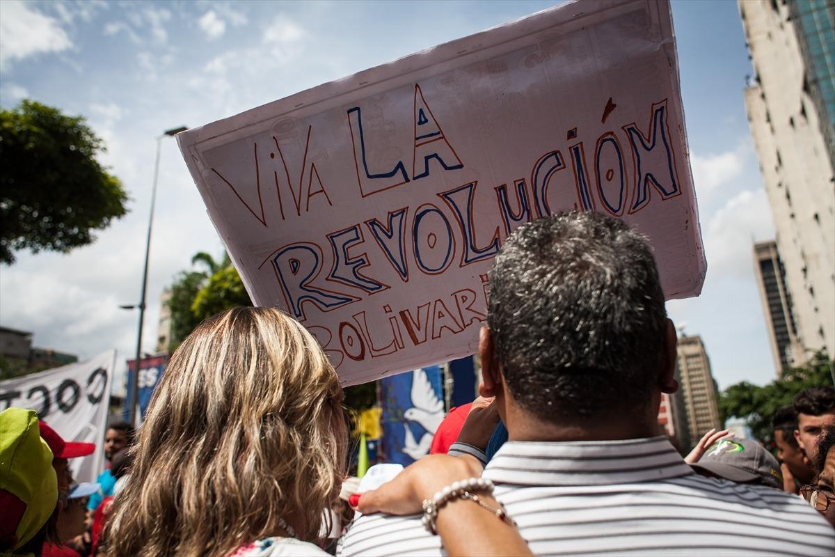 Venezuela'da protesto y&uuml;r&uuml;y&uuml;ş&uuml;